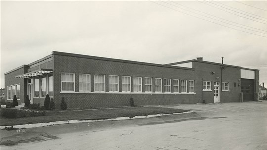 La maison Arthur Grenier Ltée, embouteilleur de Coca-Cola