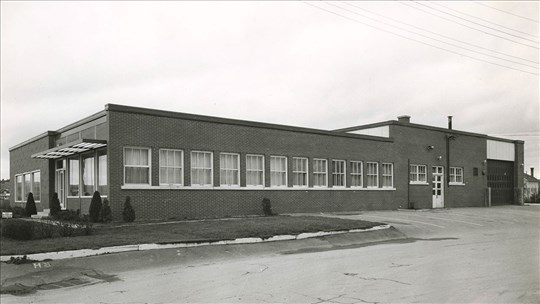 La maison Arthur Grenier Ltée, embouteilleur de Coca-Cola