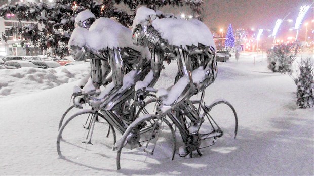 Normand DeLessard présente la ville de Saint-Georges le soir de Noël